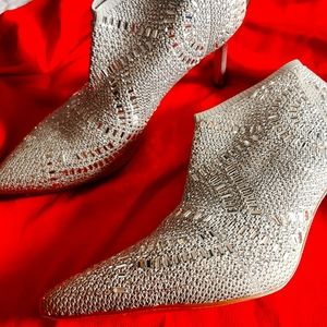 Booties Size 7.5 Brand new